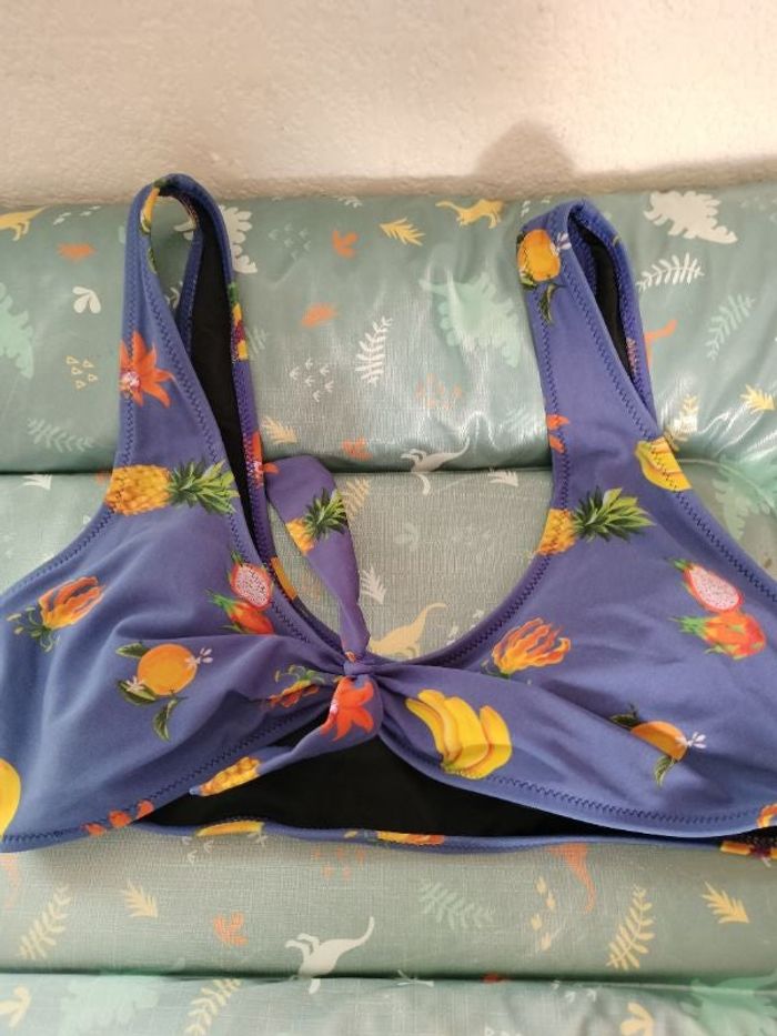 Haut de maillot de bain taille 36