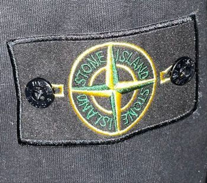 Pull Stone Island noir – Taille L - photo numéro 3