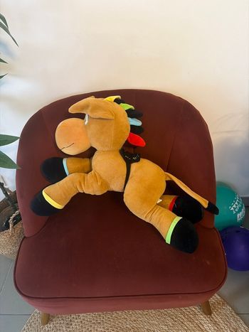 Grande peluche  cheval 