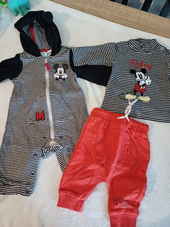 Ensemble Mickey 3 mois
