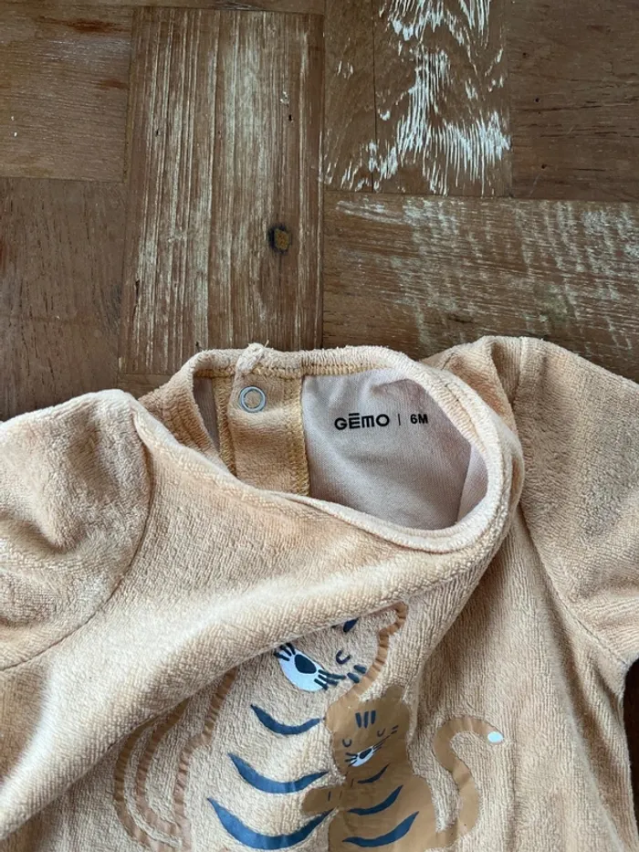 Lot pyjama velours 6 mois - photo numéro 8
