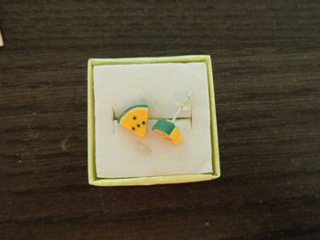 Boucles d'oreilles clou neuves "Pasteque"