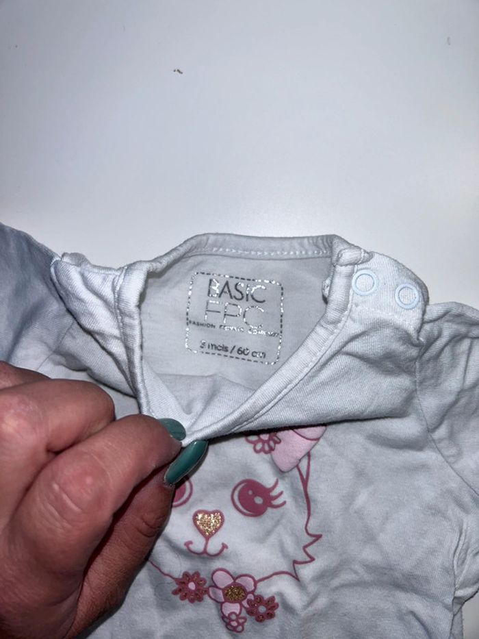 Tee shirt 3 mois - photo numéro 2