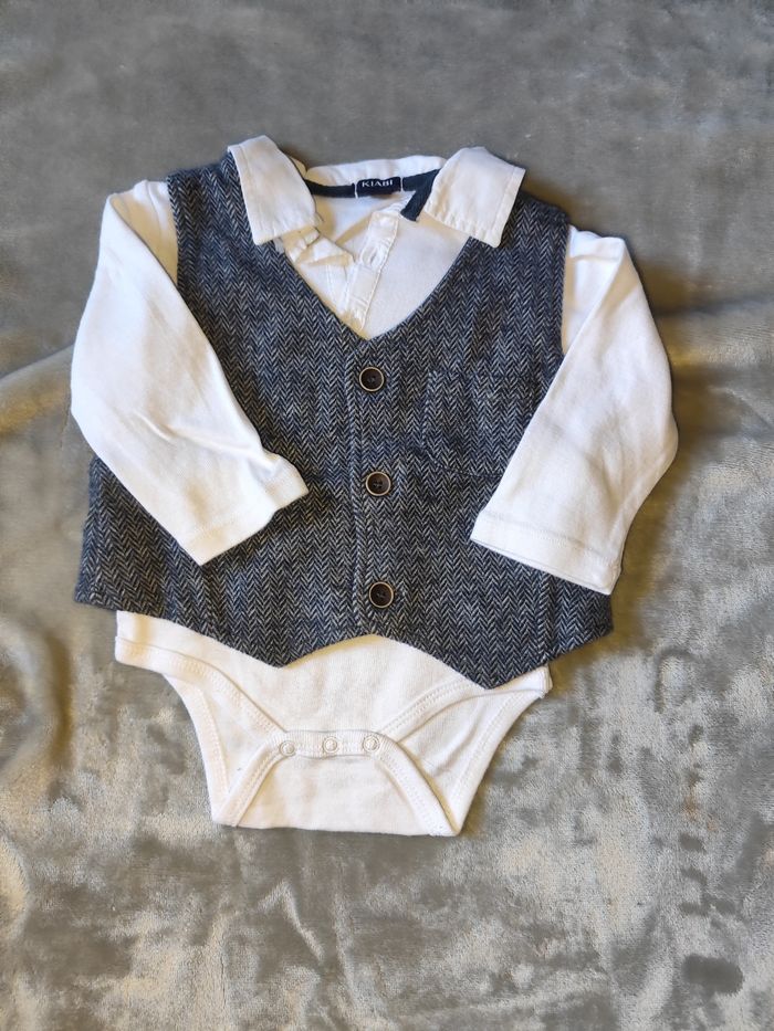 Costume ensemble bodies, pantalon et gilet Kiabi 9 mois - photo numéro 4