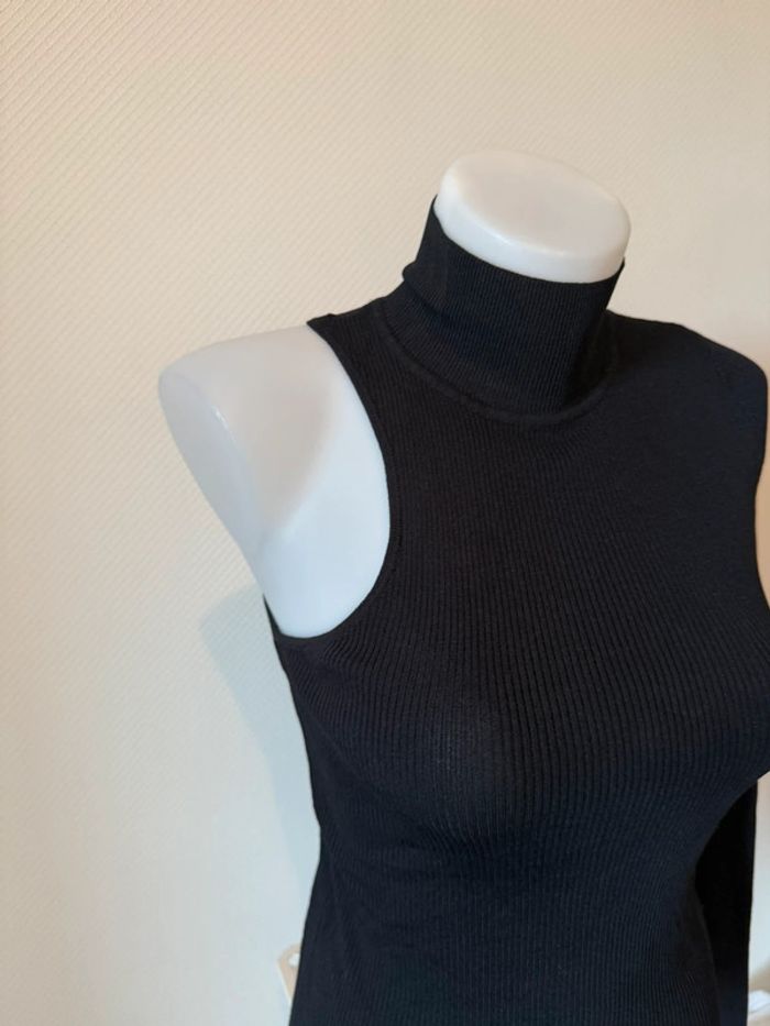 Haut noir en très bon état Zara taille M - photo numéro 3