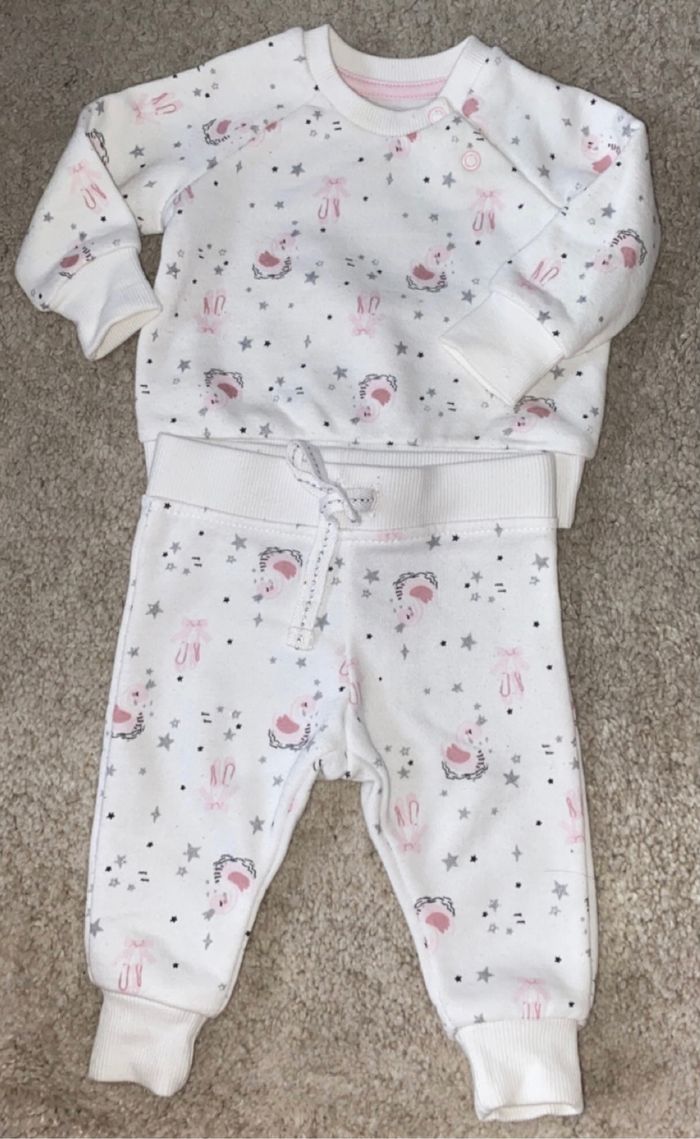 Ensemble bebe 0/3 mois 62cm