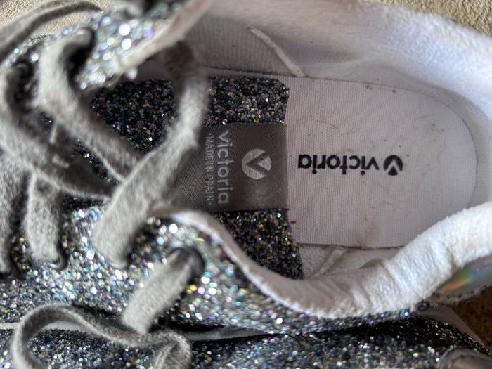 Baskets Victoria - photo numéro 2