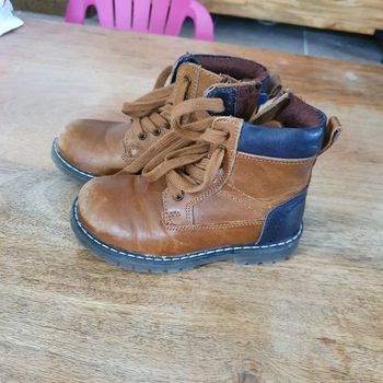 Chaussures garçon t25
