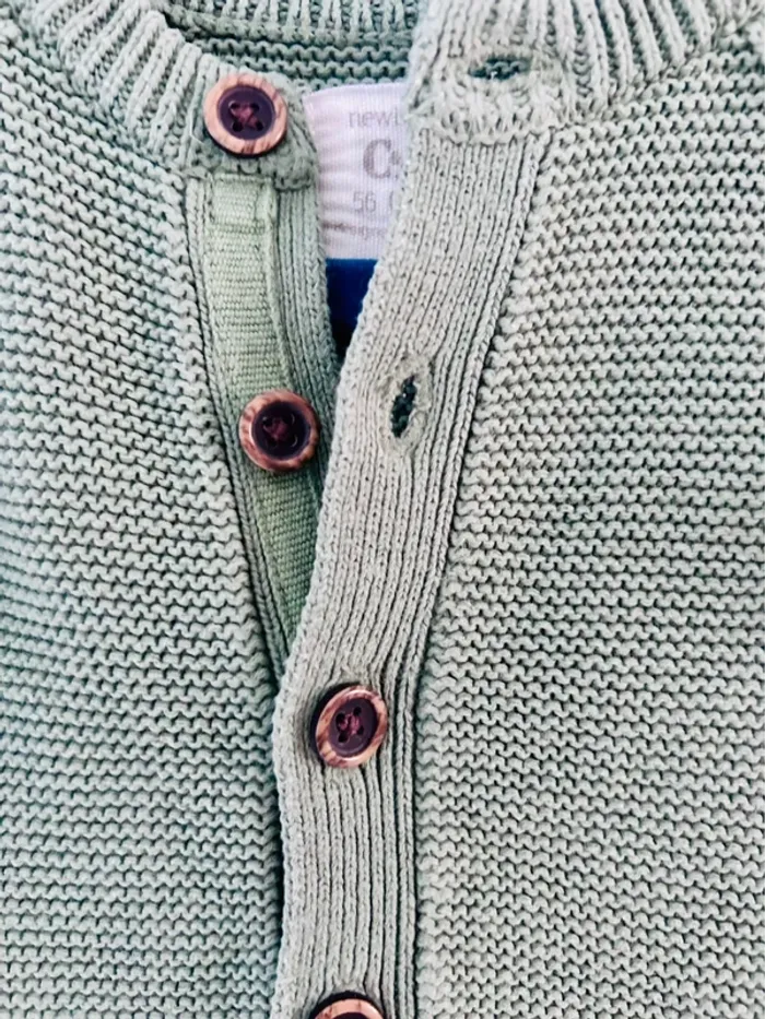 Gilet C&A 1 mois - photo numéro 2