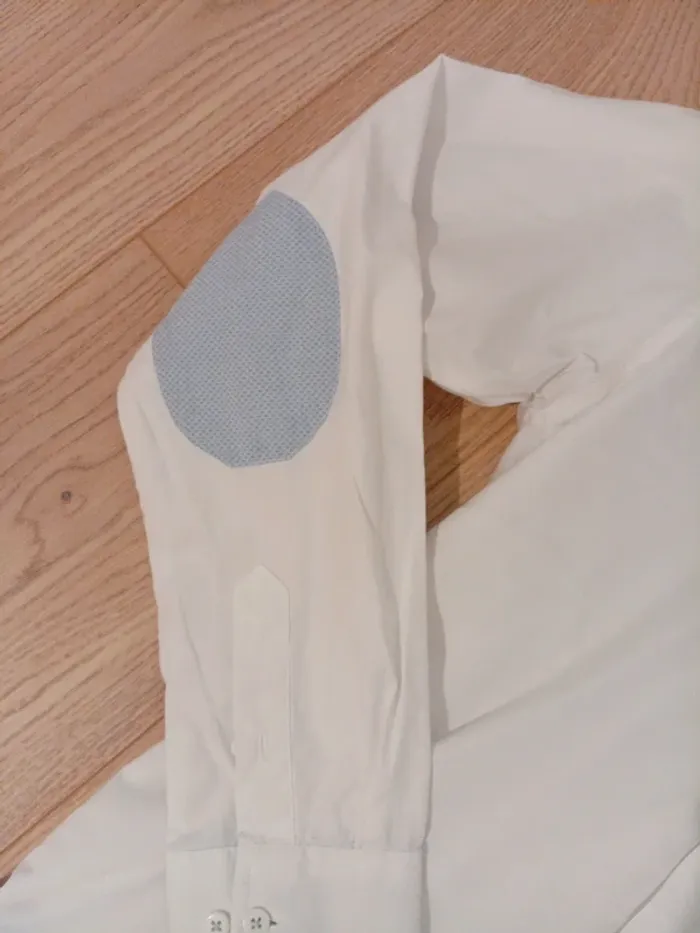 Chemise taille m - photo numéro 3