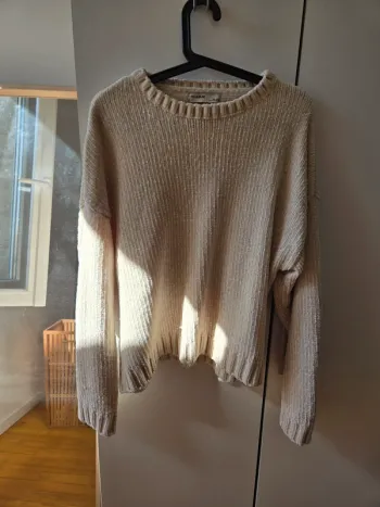 Pull beige Pull & Bear