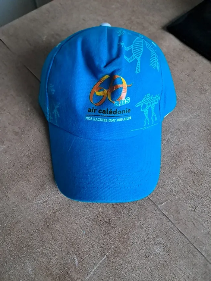Casquette neuve 60 ans air Calédonie Nouvelle Calédonie