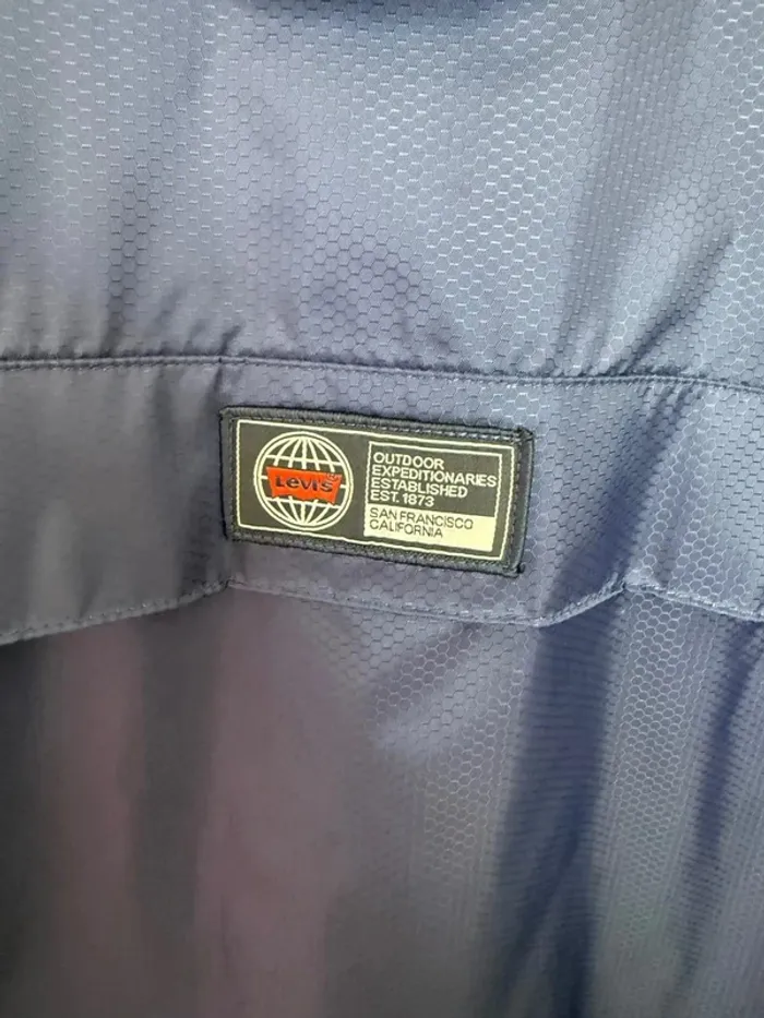 Veste Levi's de pluie et coupe vent bleue taille 14 ans neuve - photo numéro 6