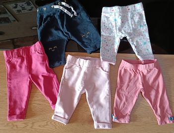 Lot de pantalons/ legging
