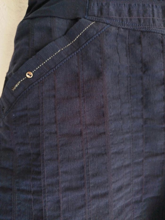 Pantacourt bleu marine rayures 36 - photo numéro 3