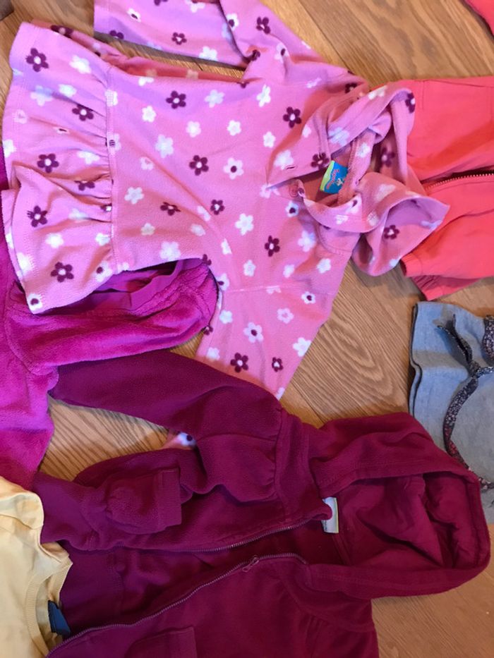 Lot de 6 pulls taille 4-5 ans - photo numéro 3