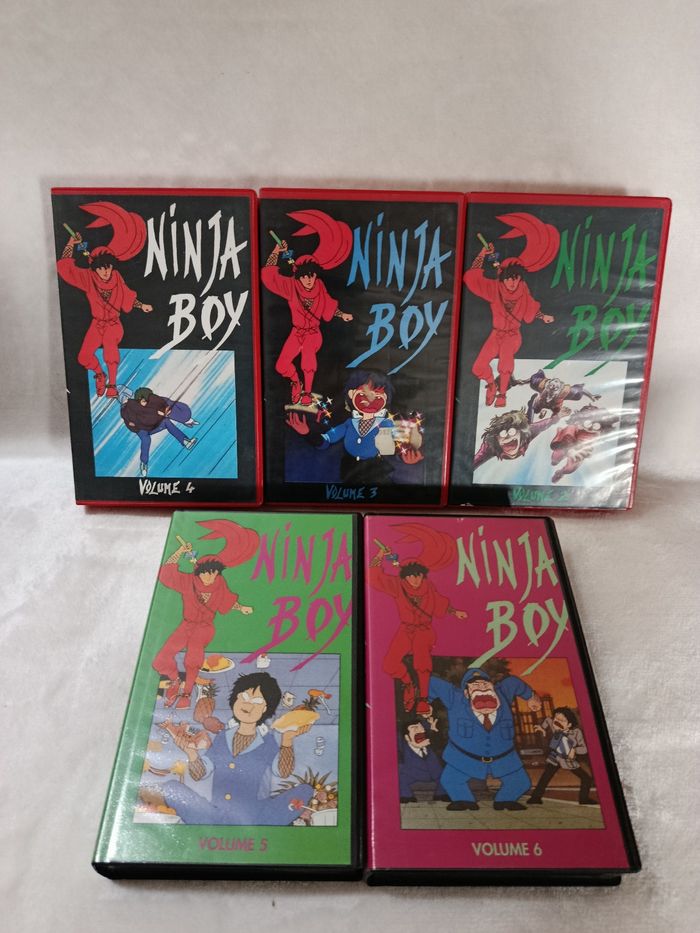A saisir, lot cassettes VHS  " ninja boy " ( bien lire svp )