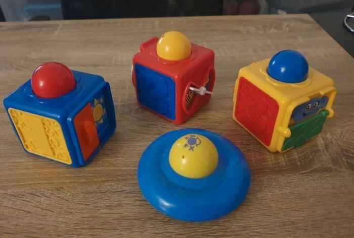 Cube d'activité à empiler - photo numéro 2