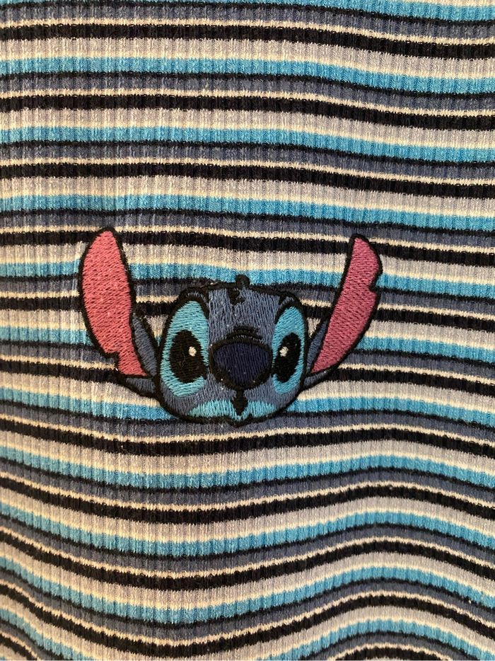 Top court Disney Stitch Taille M - quasi neuf - photo numéro 10