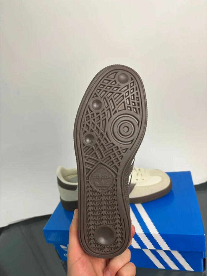 Adidas Handball Spezial taille 41 - photo numéro 4