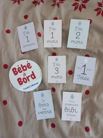 Cartes étapes souvenirs et autocollant 1e fois bébé neuves
