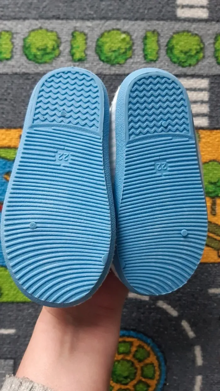 Chaussons - photo numéro 2