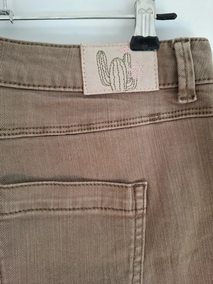 Short en jean kaki - 38 - excellent état - photo numéro 5