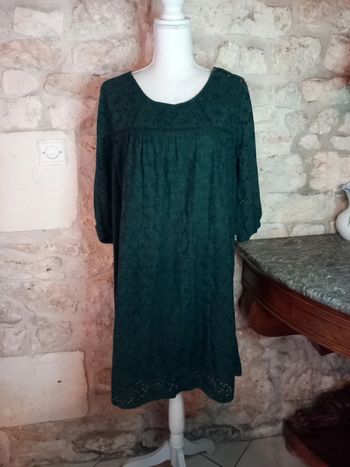 Robe mi-longue