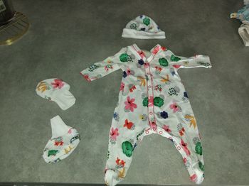Tenue de naissance 1 mois  catimini