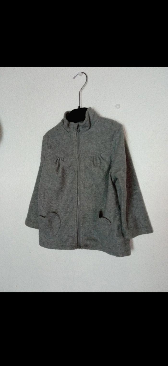 3 ans  kidkanai veste, gilet polaire zippé gris poche en forme de cœur toutes saisons /Excellent état - photo numéro 16