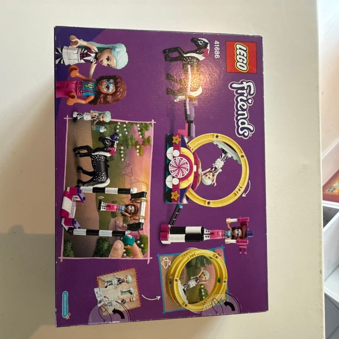 Lego Friends 41686 Olivia Acrobat - photo numéro 2