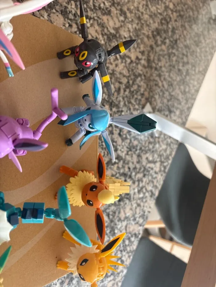 Pokémon coffret mega figurine lego evoli évolution - photo numéro 3