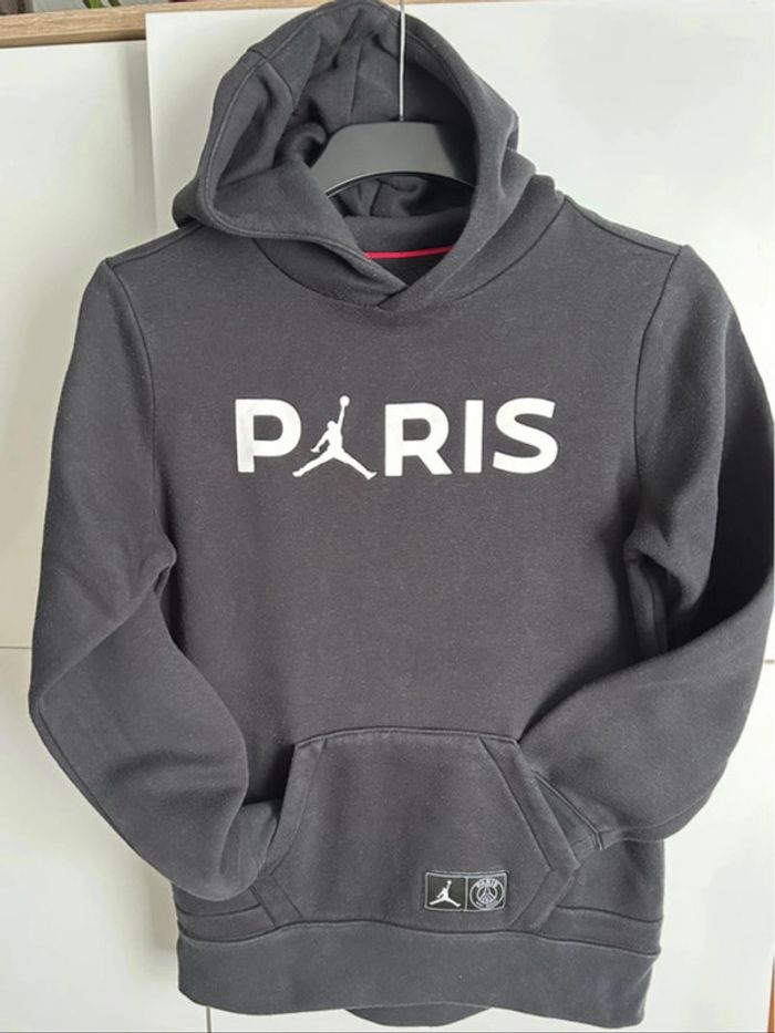 Sweat à capuche Jordan Paris taille 12-13 ans. - photo numéro 2