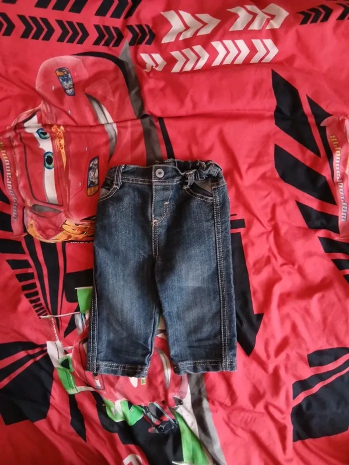 Lots de 3 jeans taille 6 mois - photo numéro 2