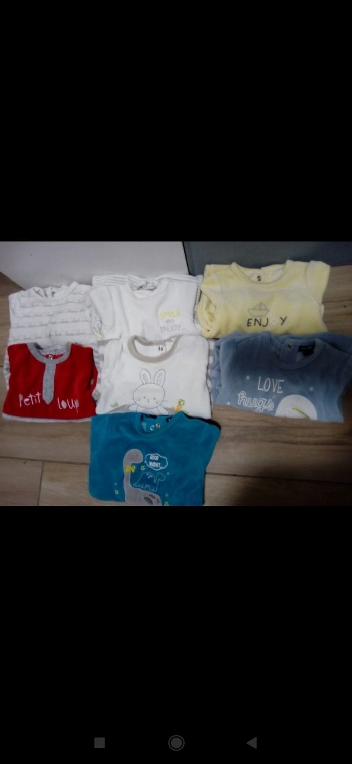 Lot de 7 pyjamas velours taille 3 mois