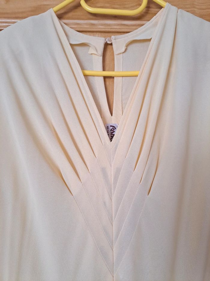 Robe jaune légère - photo numéro 3