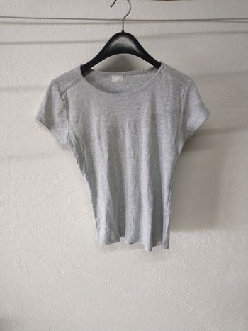 T-shirt gris taille 36 38