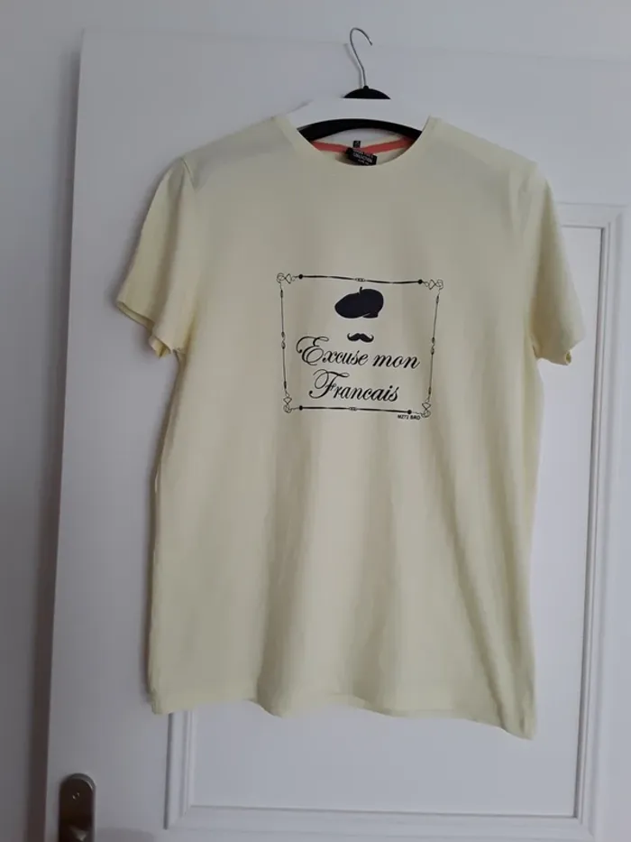 Tee shirt