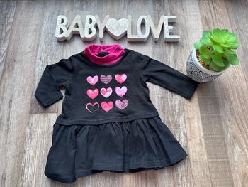 - Robe - 6 mois - Très bon état