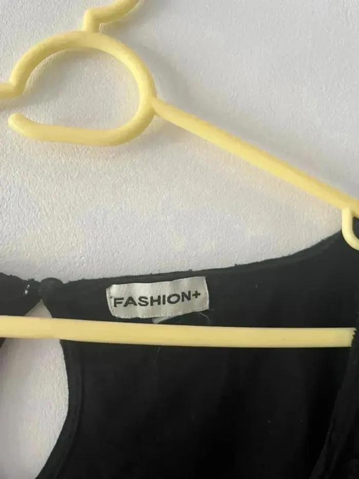 Tee shirt noir - Taille 50 - photo numéro 4