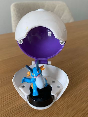 Pokémon lançeur Pokeball + figurine extra bille