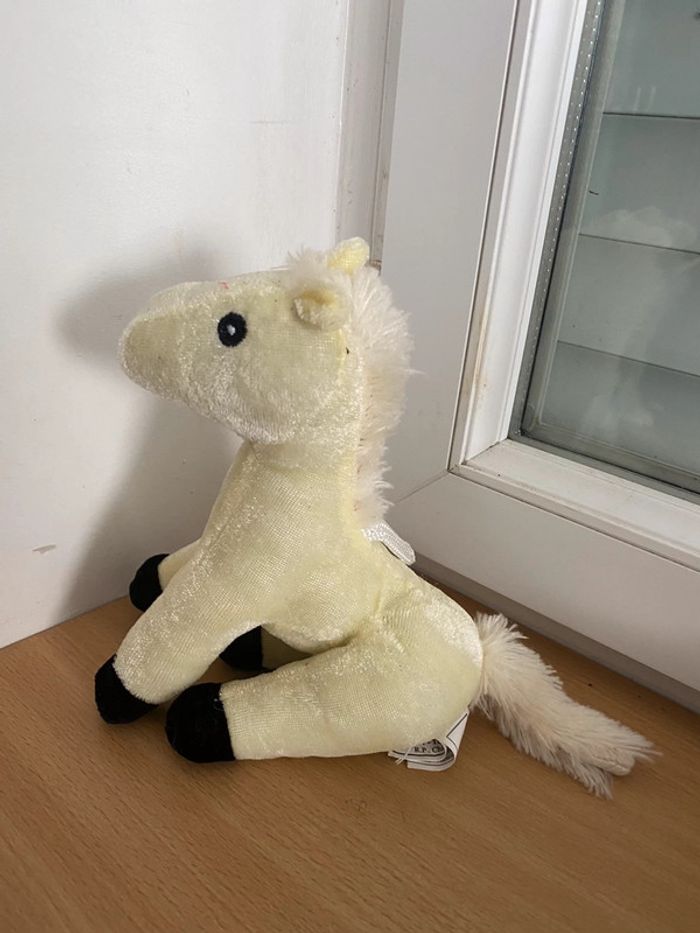 Petite Peluche cheval 17 cm - photo numéro 2