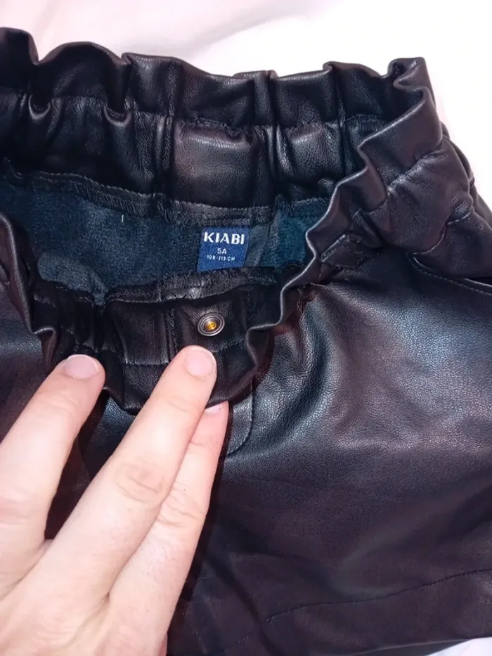 Short en simili cuir 5ans - photo numéro 4