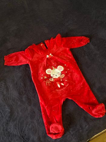Pyjama rouge en velours 3 mois