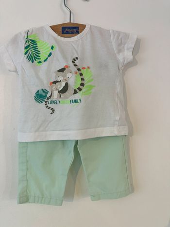 Joli ensemble c et a