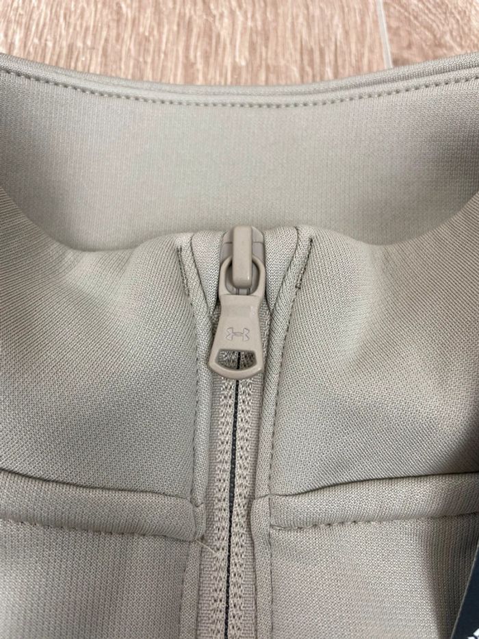 Sweat Haut d’entraînement Under Armour Neuf Taille S - photo numéro 5