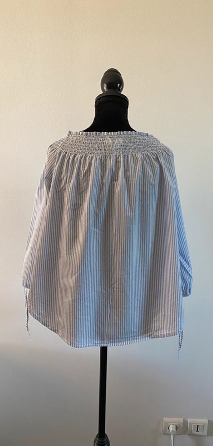 Blouse H&M bleue et blanche à rayures taille 36 / 38 - photo numéro 2
