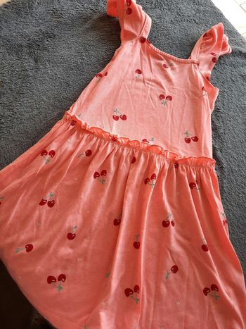 Robe cerise