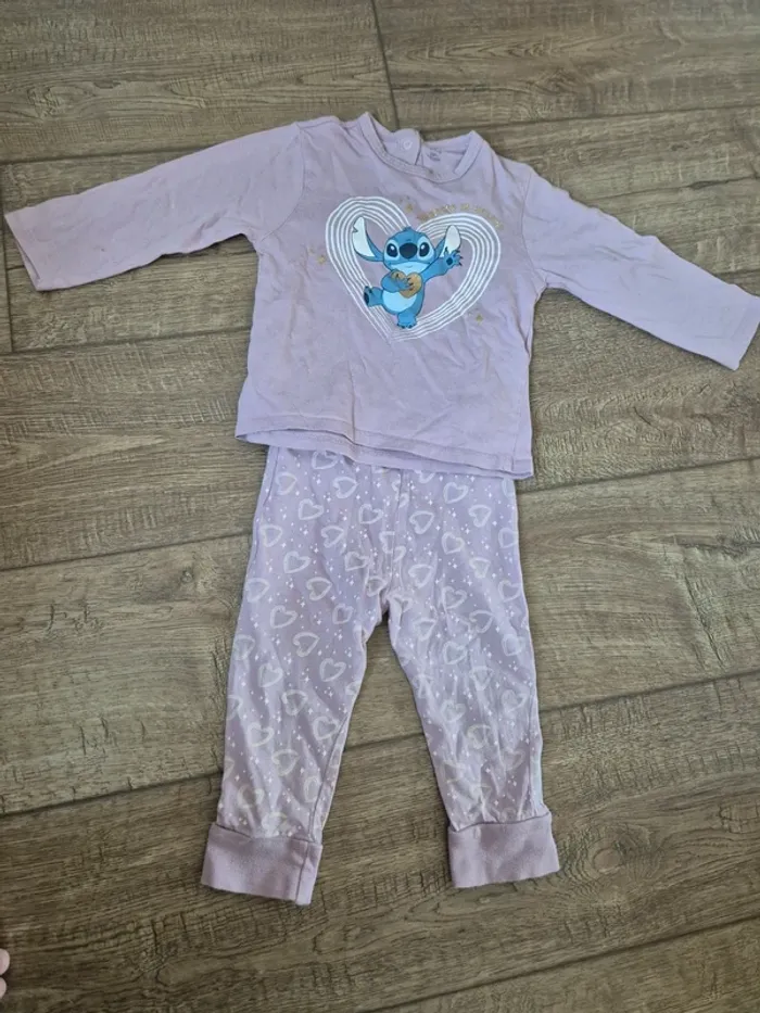 Pyjama 24 mois stitch