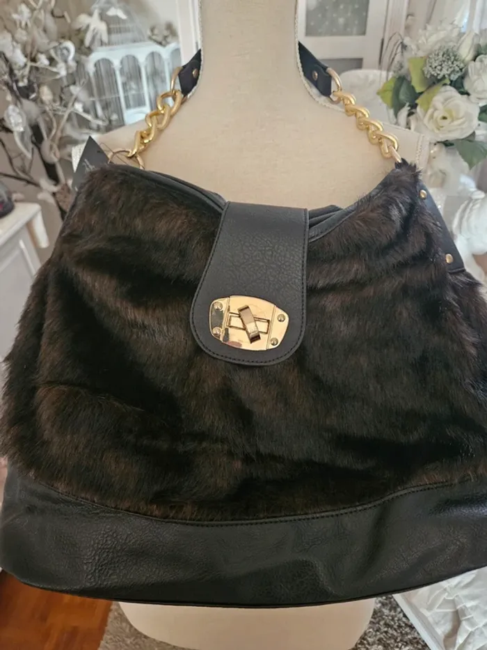 Sac marron foncé fausse fourrure New Look Neuf